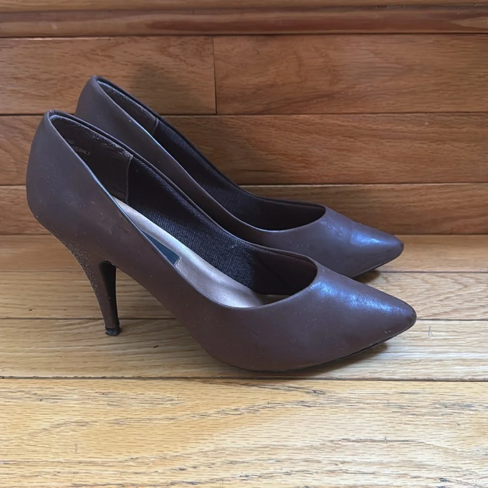 4 For $25 BLOWOUT SALE🔥🔥 Pumps Sizes 7.5 Black Brown Tan Colors